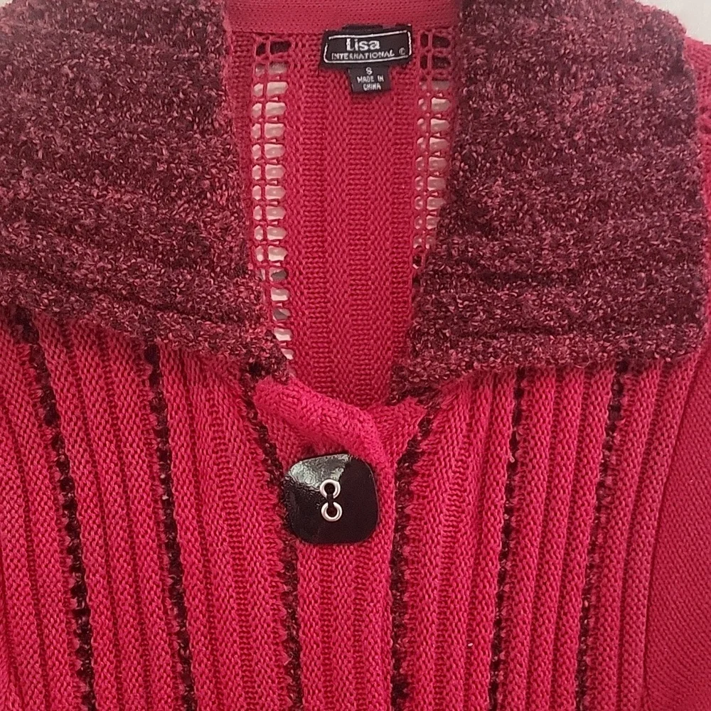 Y2K Lisa International Red Cardigan with A-Line Silhouette - Picture 3 of 5